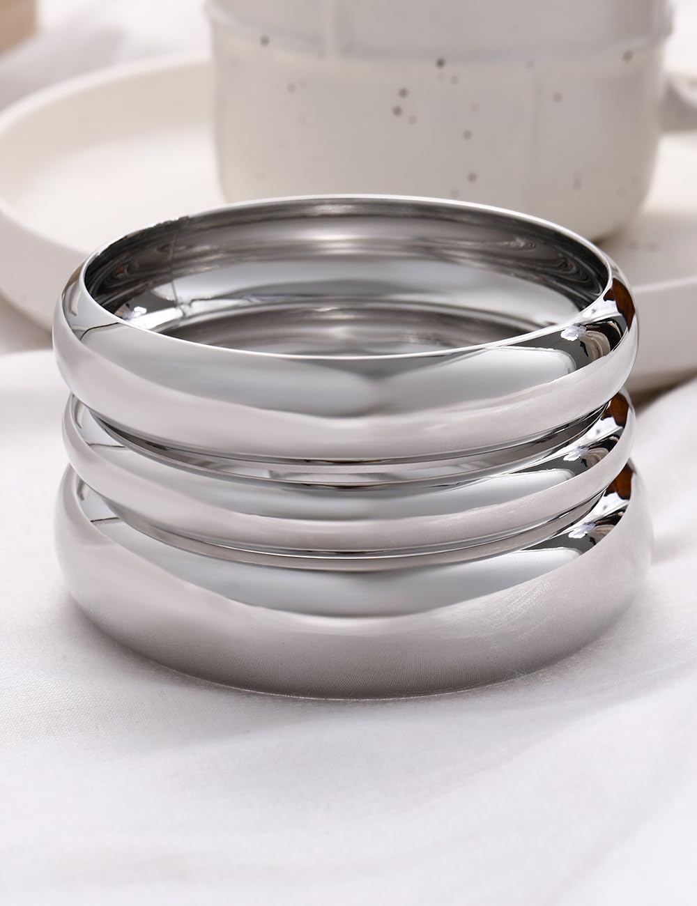 Chunky Gold Bangle Bracelets for Women, Dainty 14k Gold Plated Big Stackable Bangles Set, Trendy Statement Cuff Bracelet Stack Fashion Jewelry Gifts