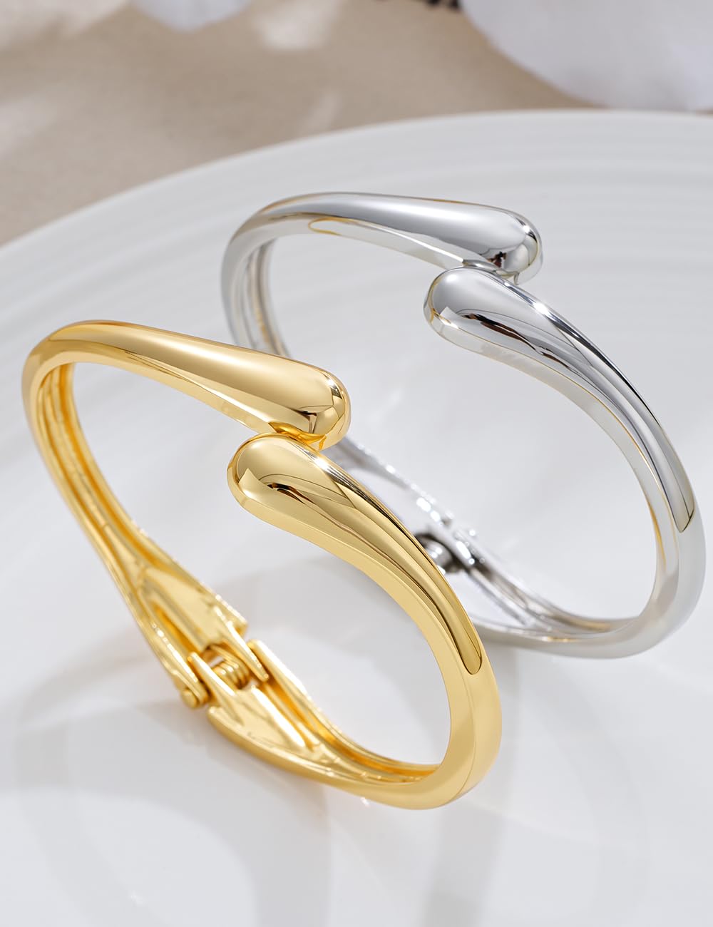 Chunky Gold Bangle Bracelets for Women, Dainty 14k Gold Plated Big Stackable Bangles Set, Trendy Statement Cuff Bracelet Stack Fashion Jewelry Gifts